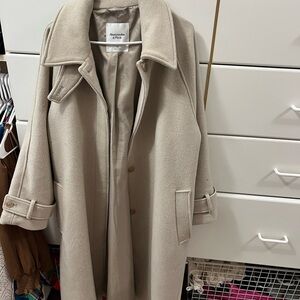 Abercrombie & Fitch Women's Cream Coat